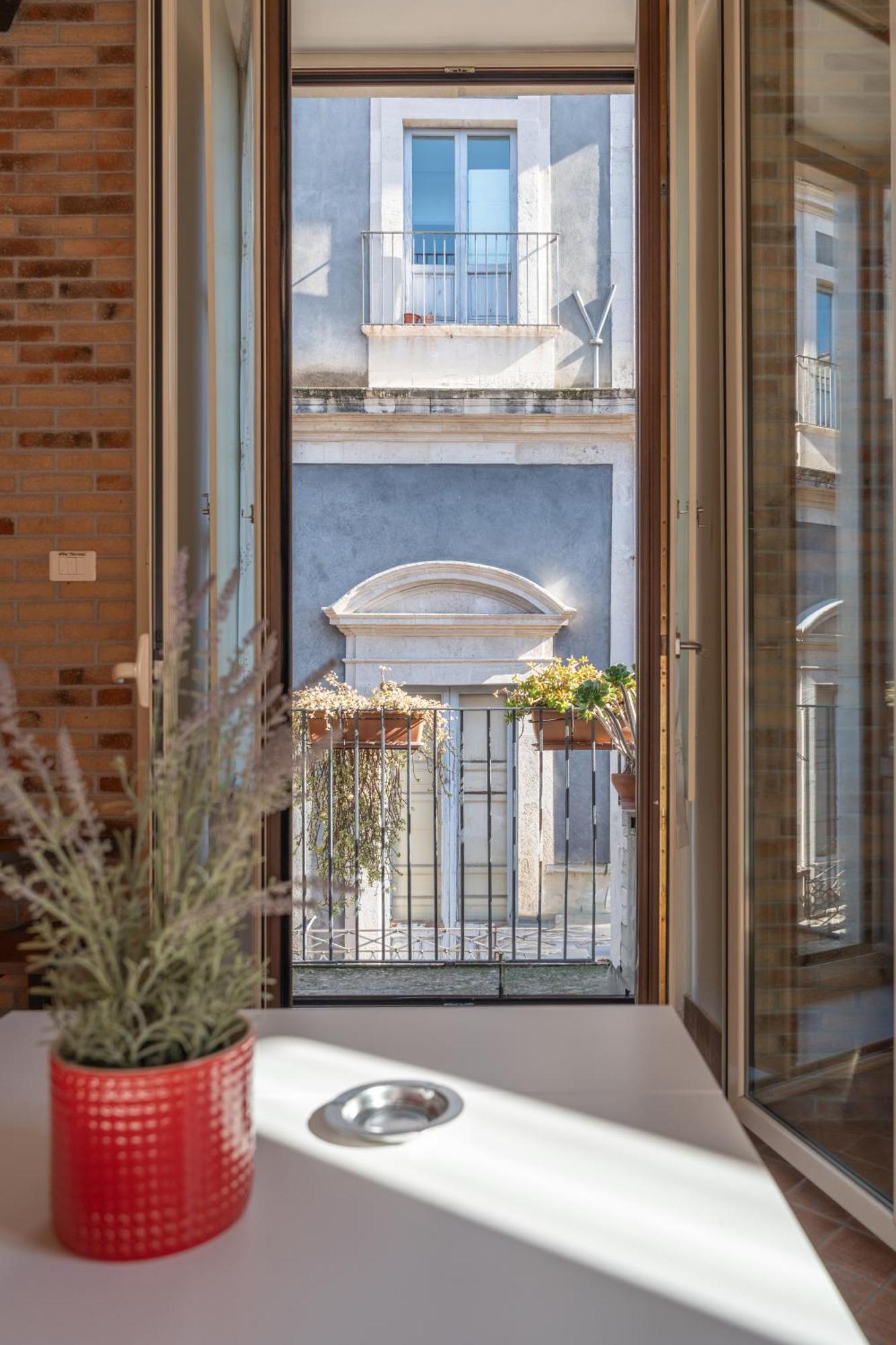 קטאניה Amenano Apartments מראה חיצוני תמונה